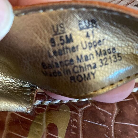 Women’s Sam Edelman Romy Brown Patent Leather Cork Thong Wedge Sandal-Size 9.5 - Picture 9 of 10